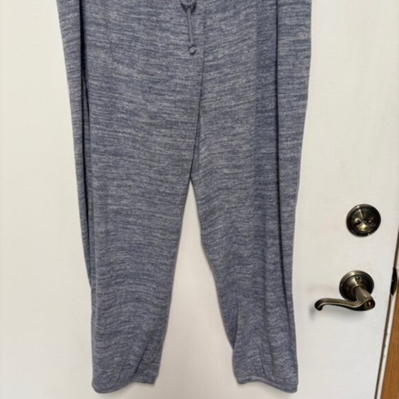 SOMA DUSTY BLUE TWILL 2 PC. JOGGER(SZ. L) & SHORT SLEEVE TOP.(SZ.XXL) - Picture 4 of 4